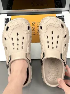 Unisex Adjustable Strap Textured Design Clogs Footwear, Lightweight EVA Breathable Hole Shoes for All-Day Wear