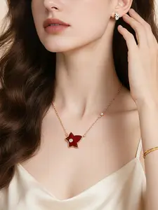 Elegant Waterproof Titanium Steel Pendant Necklace, Versatile Commuter Choker Chain, Gift Box Set for Elders, Simple Luxury Design