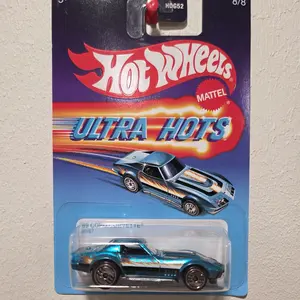 Hot Wheels Ultra Hots '69 COPO Corvette