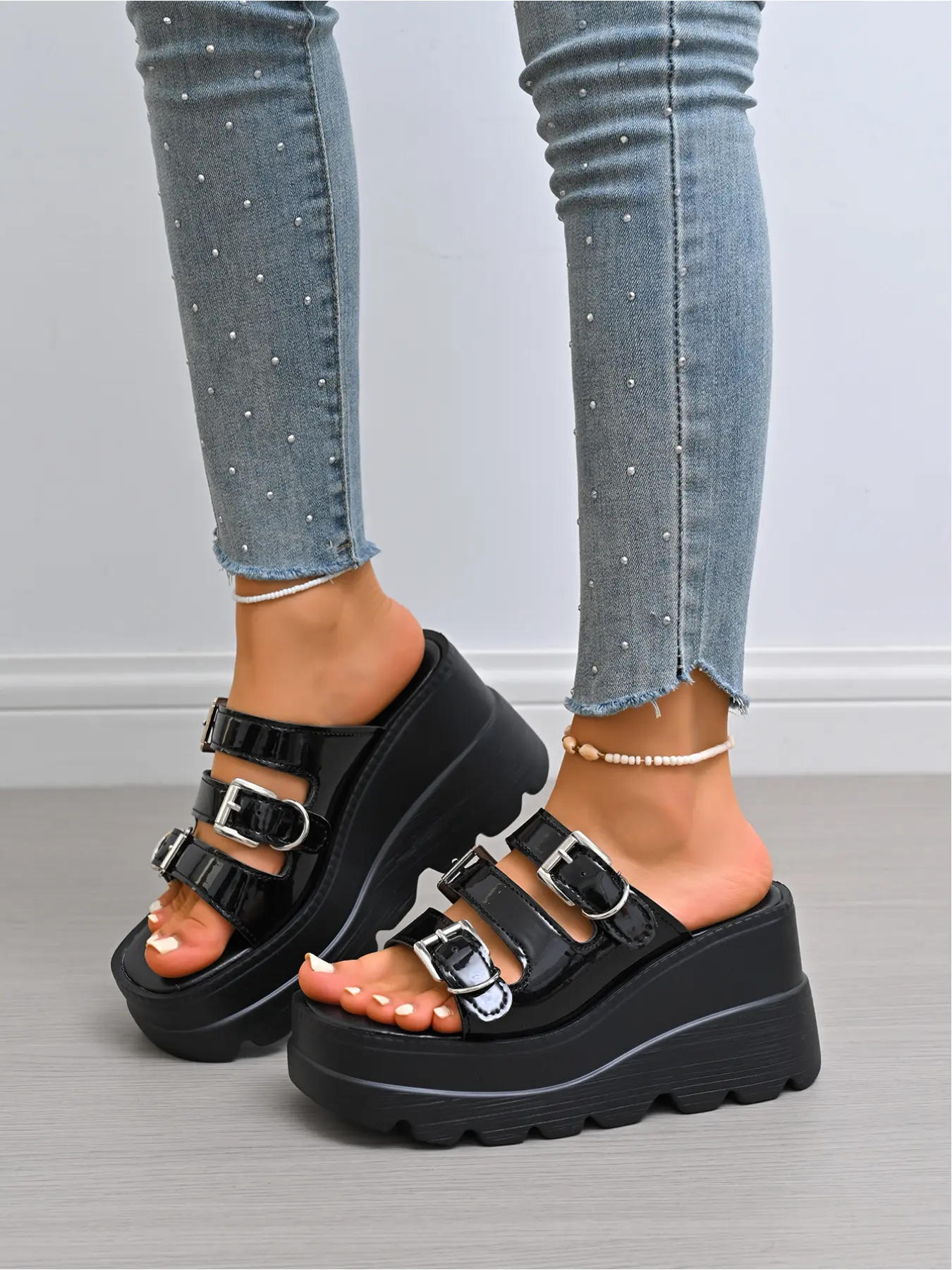 Women's Patent Leather Platform Wedge Slide Sandals, Platform Shoe, Double Buckle Open Toe Chunky Heel Slides, Black Lug Sole Casual Sandals for Y2K Goth Punk Beach Outdoor Wear, Metal Buckle Sandals