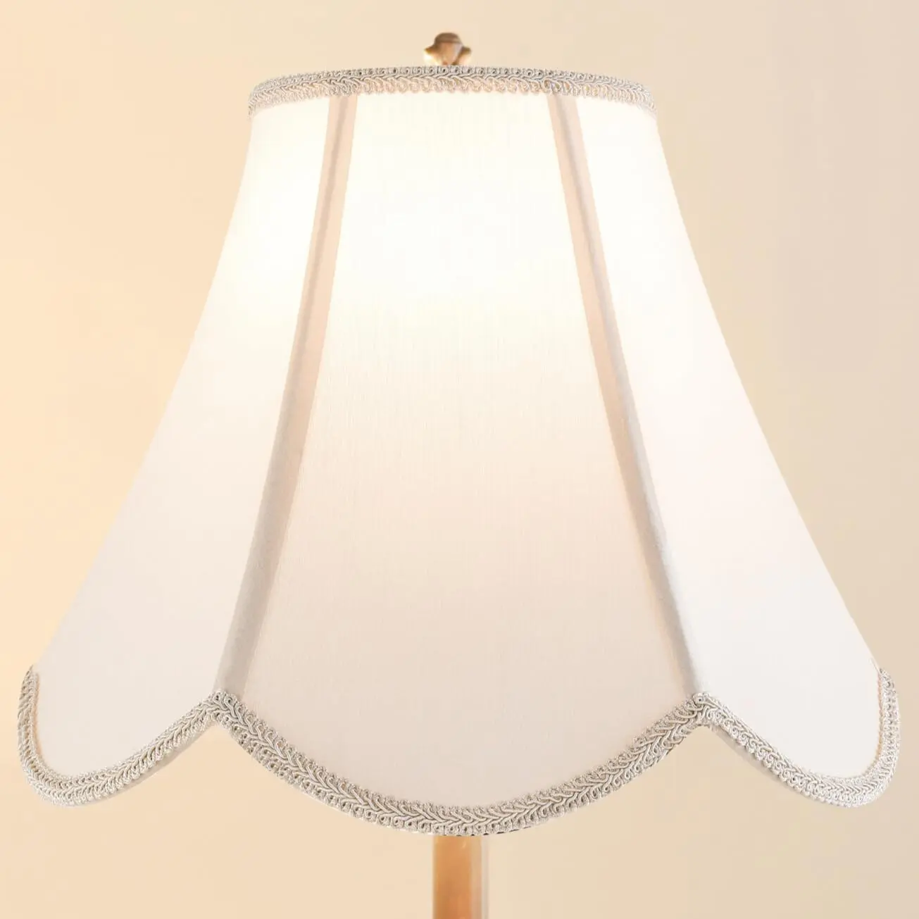 6x13x10.6" Barrel Lamp Shades (Spider) Yellowish Beige Scalloped Lamp Shade -Bell Faux Silk Shades for Floor/Table/Bedside Lamps,Modern Lamp Shade Petal Edge Braid Design -Easy Assembly -1 Pack