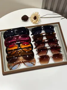 10 Pairs Trendy Multicolor PC Frame Sunglasses Set, Fashion Accessories, American Retro Style, Ideal for Travel, Holidays, Gifts, Trendy Vintage Sunglasses