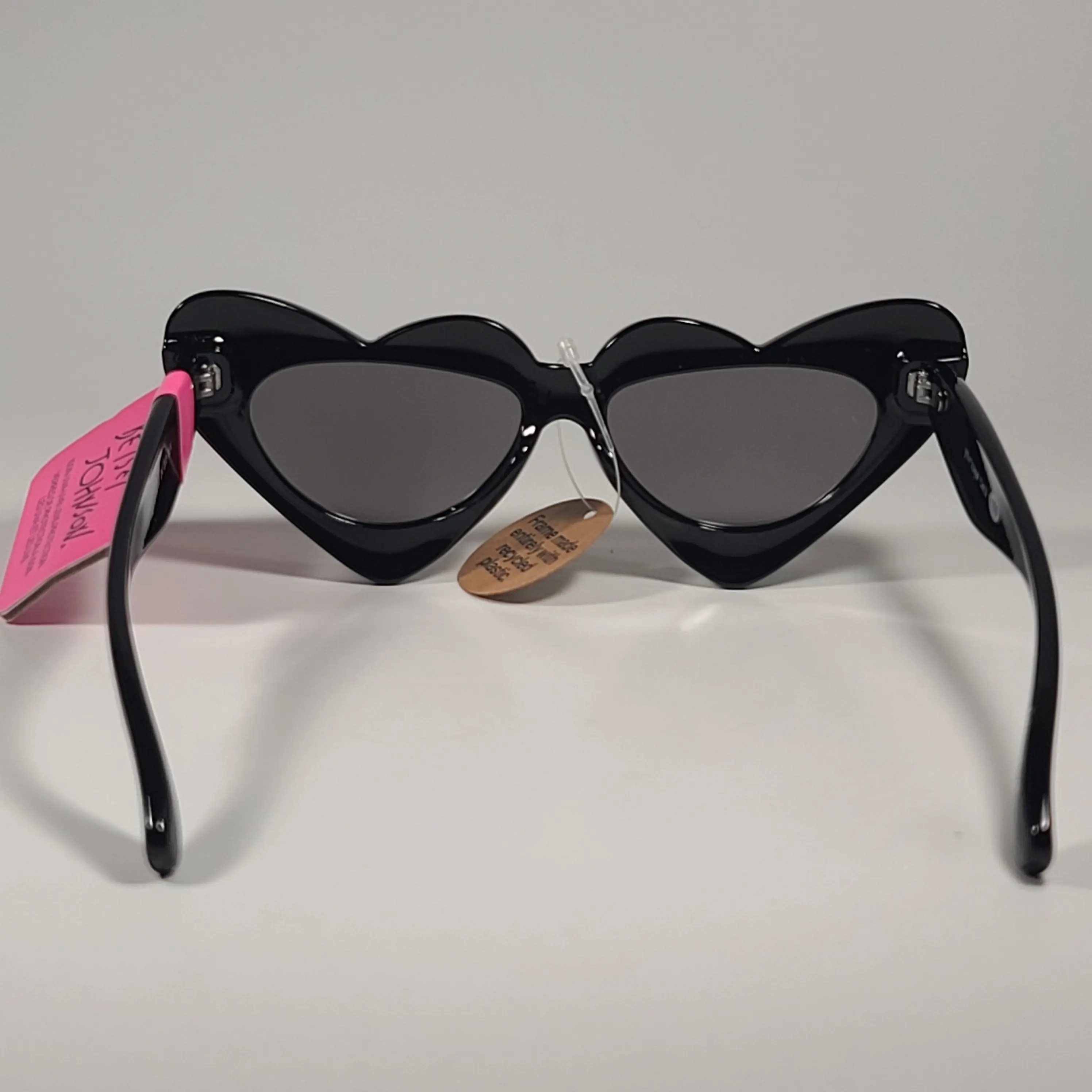BETSEY JOHNSON heart shaped sunglasses Amazon.com: Betsey Johnson Women main image 3