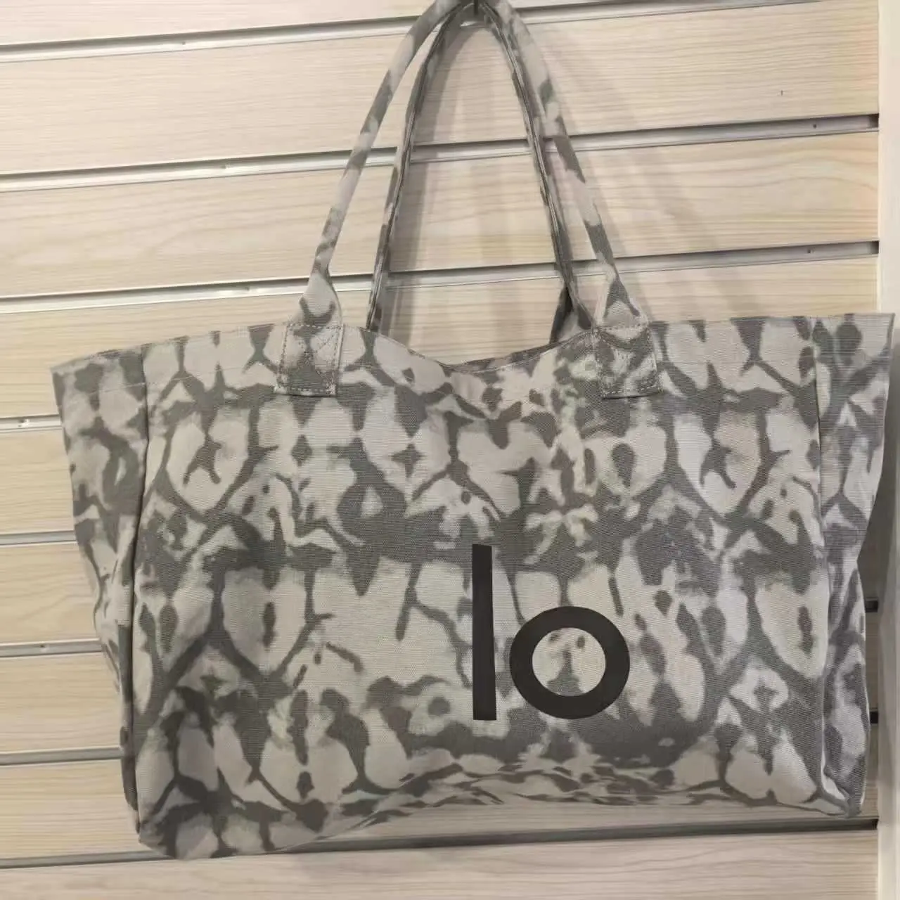 2026 new Women's Large-Capacity Canvas Yoga Tote Bag – Stylish, Casual, and Sporty Shoulder/Hand-Carry Bag for Gym and Shopping