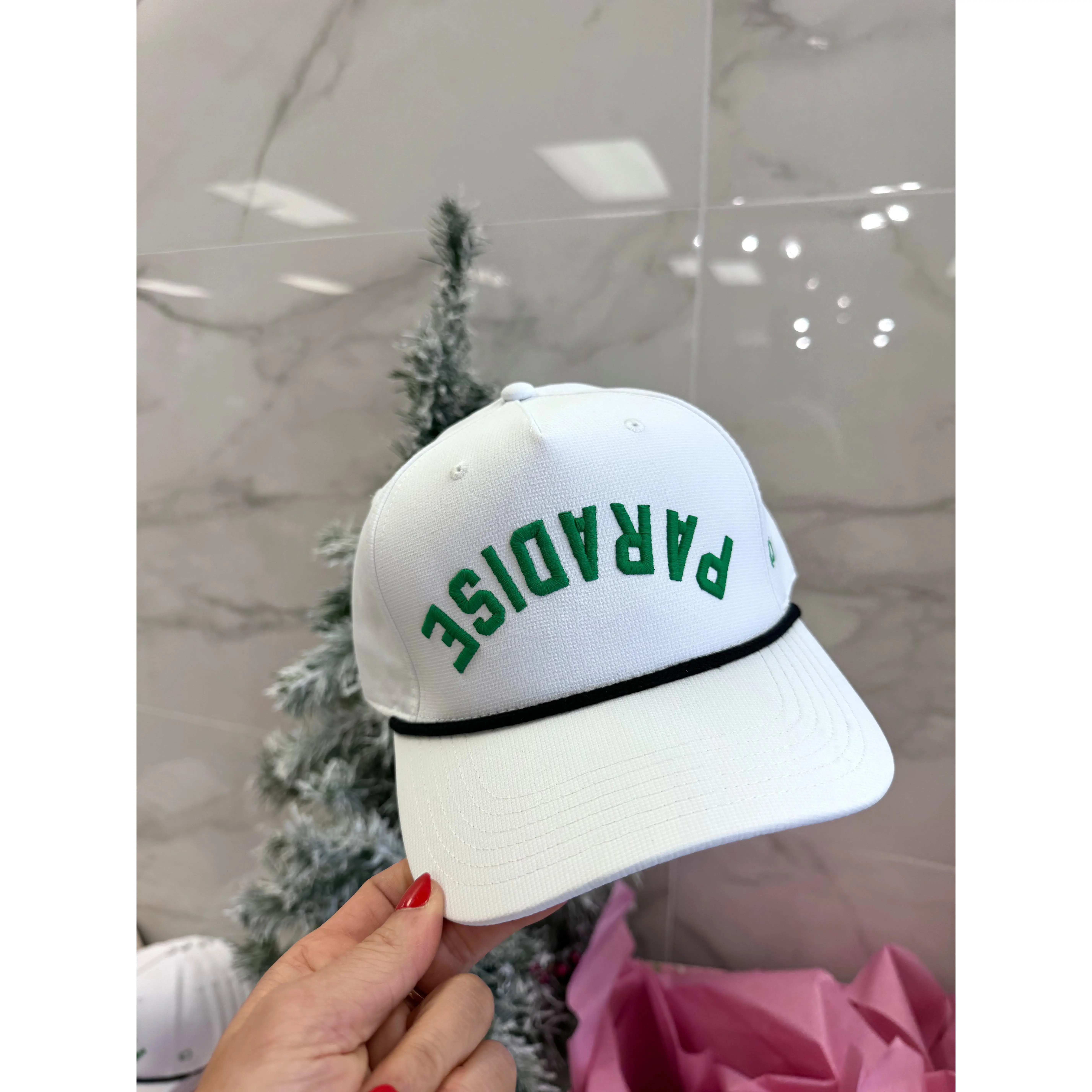 VINTAGE WHITE PARADISE HAT