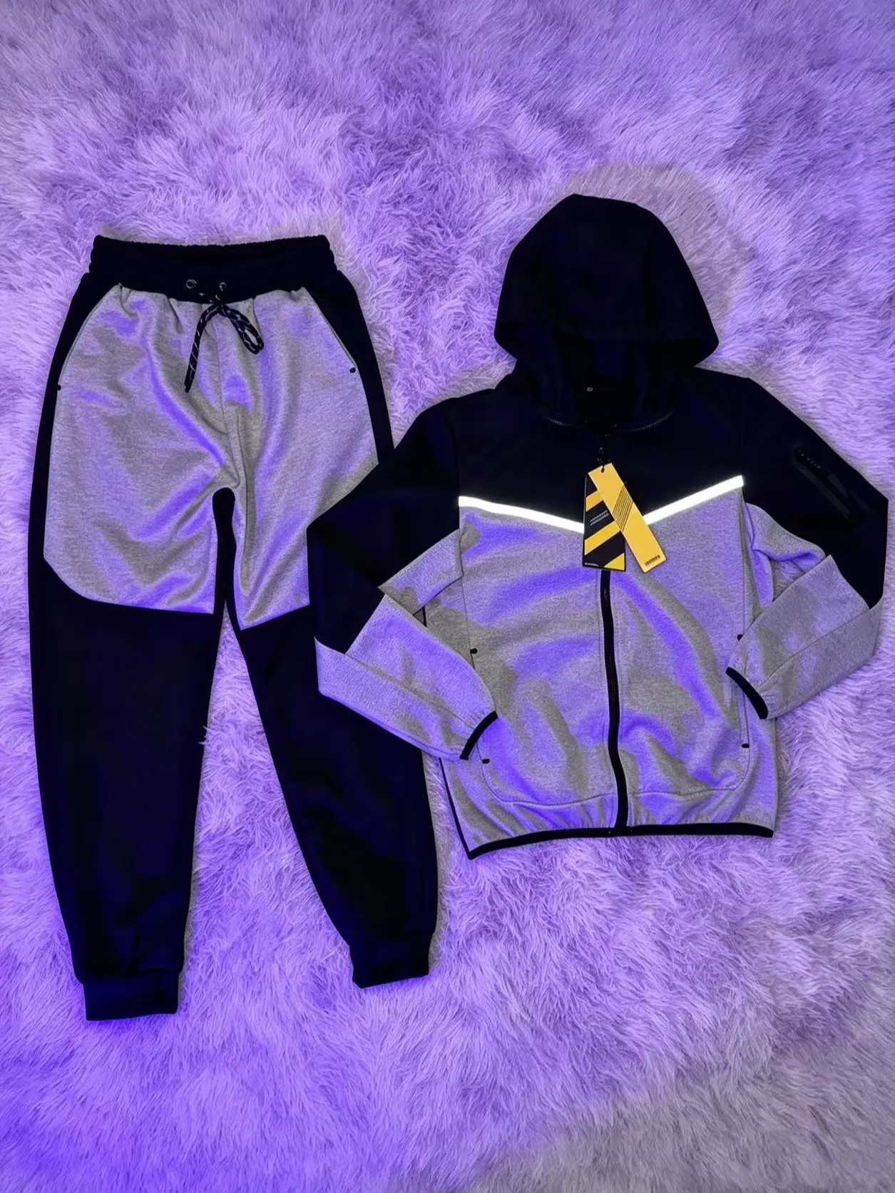 Men's 2-Piece Cotton Athleisure Activewear Set - Long Sleeve Hooded Windrunner Jacket & Sweatpants, Slim-Fit Tracksuit with Reflective Stripes, for Spring & Autumn Casual Fitness Training, Running, Jogging, Gym, Workout, Outdoor Sports