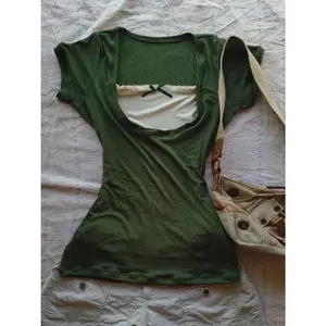 Y2k T-shirt Patchwork Vintage Punk Lace Short Sleeve Square Neck Bow Aesthetics Slim Crop Top Goth Emo Girl Womenswear Tshirt