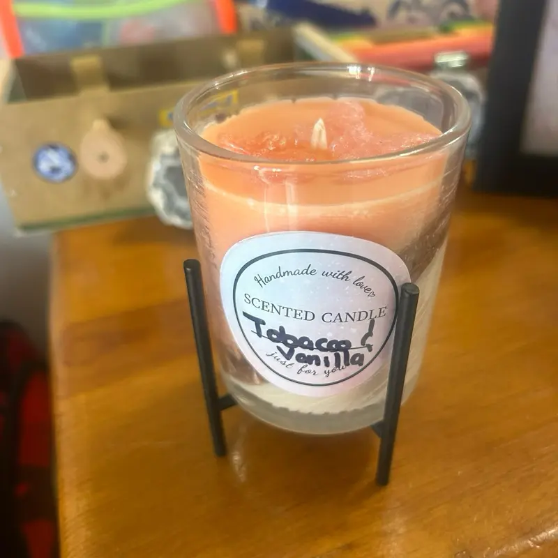 Decorative Candle with Butterflies Design, vanilla scent