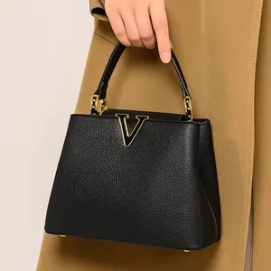 Elegant Summer Luxe Crossbody Handbag – Versatile High-End Commuter Bag