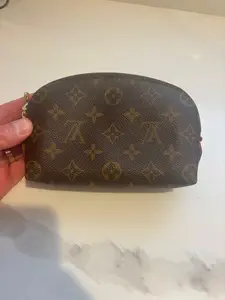 Pre-owned Coated Canvas Small Leather Goods Louis Vuitton Monogram Cosmetic Pouch