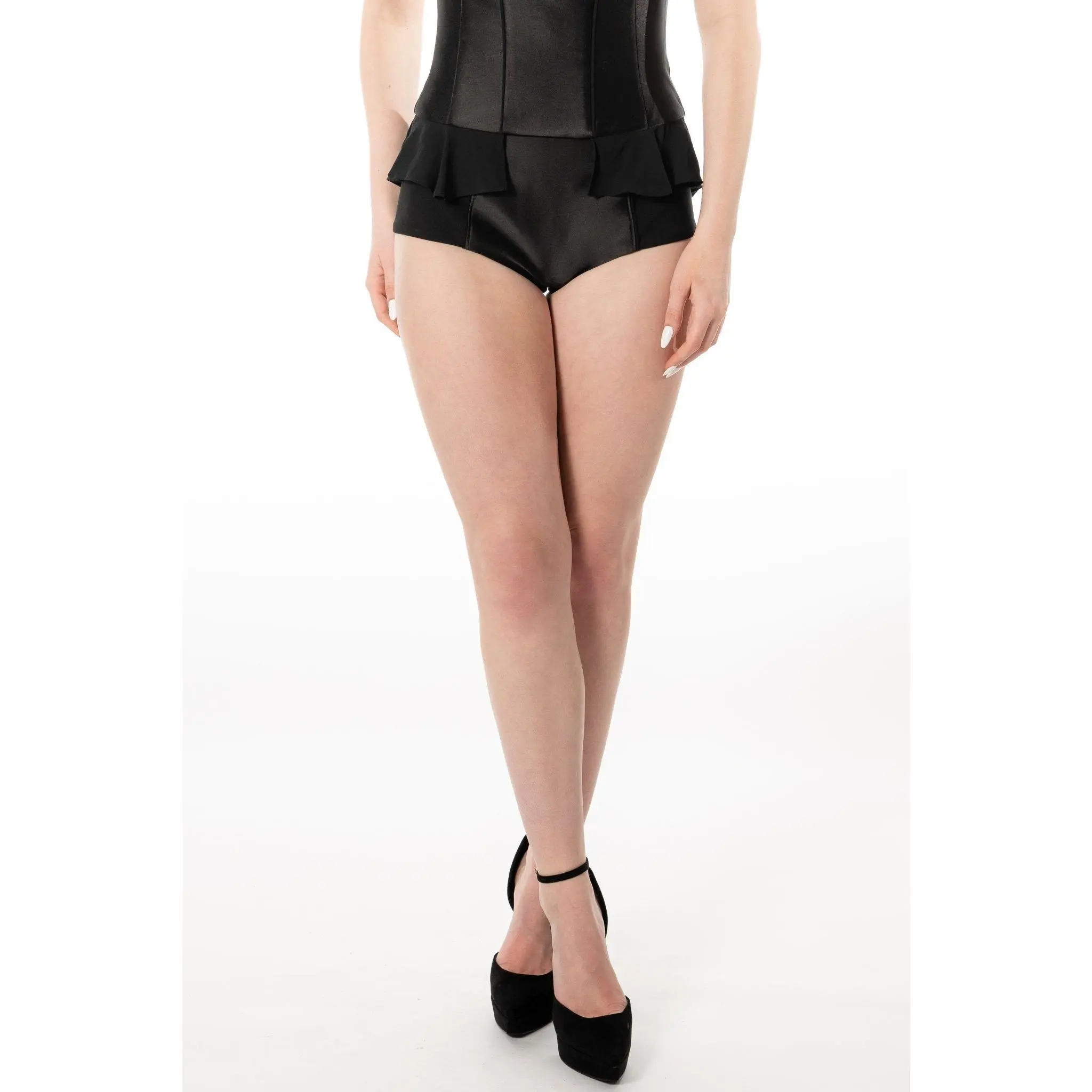 DOLLY Cocktail Short