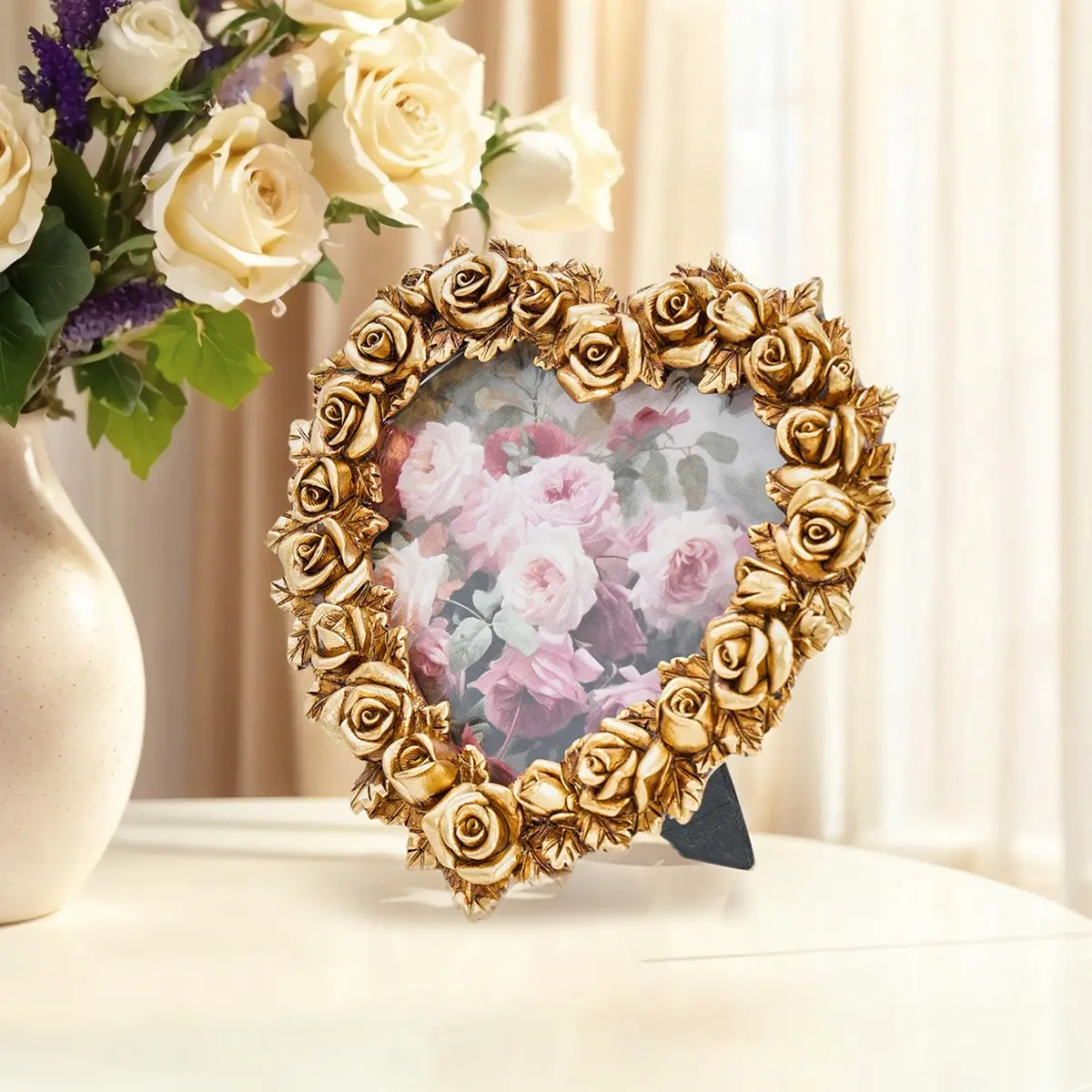 Multi-Head Rose Heart Photo Frame, 3D Resin Material, High Quality Frame, Ideal for Home Photo Display, Home Decor Accessory, Heart Picture Frame and Photography Decoration Props