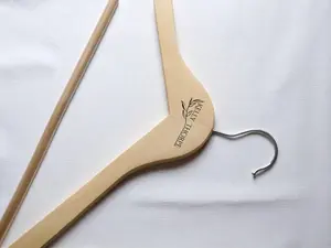 Personalized Mapple Chlotes Hanger, Custom Engraved Maple Clothes Hanger, Elegant Wedding or Closet Gift, Bridal Party Gift, Custom Mapple Chlotes Hanger, Engraved Wood Hanger Gift, Bridal Groomsman Favours, Housewarming Gift