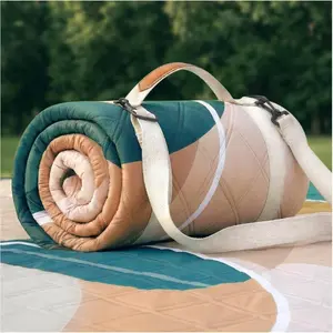 Waterproof Picnic Blanket for Outdoor Camping and Beach Use, Large Foldable Beach Mat Suitable for Car Travel and Hiking, Luxury Camping Gear and Backpack Essential