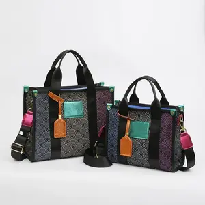 London Canvas Tote Bag 2025 Large Capacity Luxury Designer Women's Handbag Fashion Shoulder Bag Camel Colored Travel Tote tote  bag  of  the  year