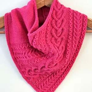 Annaré by Angeline Webb – Elegant Lace Shawl Knitting Pattern for Intermediate Knitters