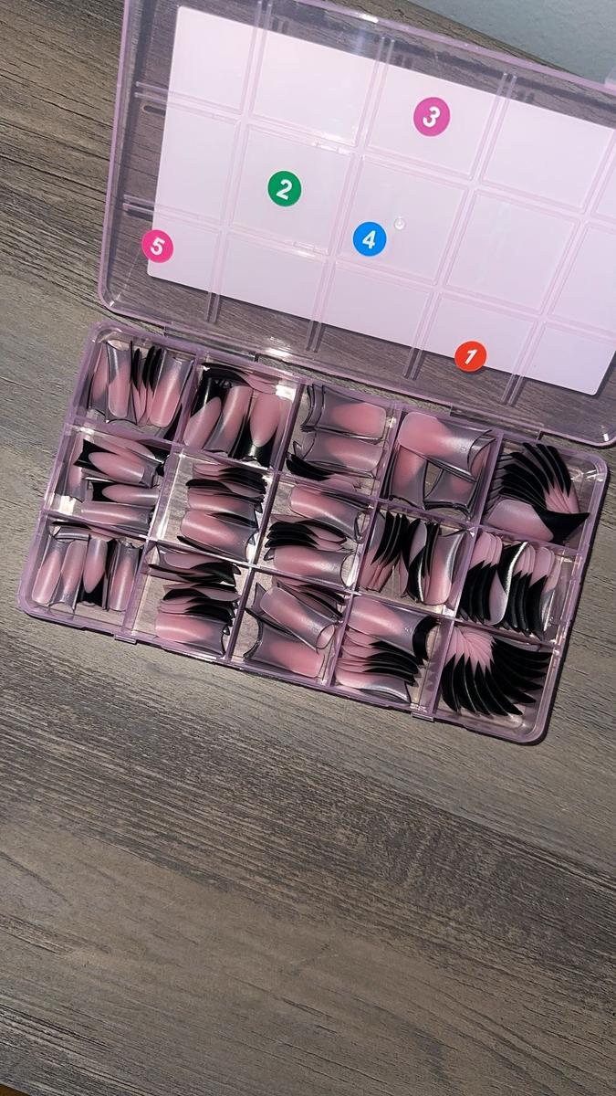 Item: Black French Tip Medium  Duck Nail