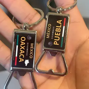 Llaveros de Estados de México - Personalized Keychain with "OAXACA" Design, "MÉXICO" Text, and "PUEBLA" Lettering