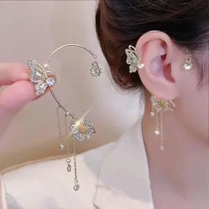 2Pcs Glitter Rhinestone Butterfly Ear Cuff Vintage Non-Piercing Fake Earrings Bridal Wedding Climber Ear Wrap Prom Ball Ear Jewelry for Women Girls