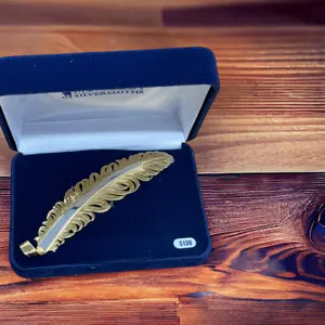 Golden Trophy Hat Feather