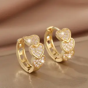 A Pair of Luxurious Copper Inlaid Synthetic Zirconia Heart-Shaped Hoop Earrings, Perfect Holiday Gift For, Ideal for Dates with a Dazzling Sparkle. Suitable for Women