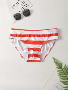 Men'S Sports Outdoor Tight Trunks For Training With Printed Patterns Of Stripes In Black And White. Fashionable Summer Quick-Drying Professional Swimming Trunks. Beach Pants That Prevent Embarrassment Offer A Snug Fit. Reduces Resistance. Activewear