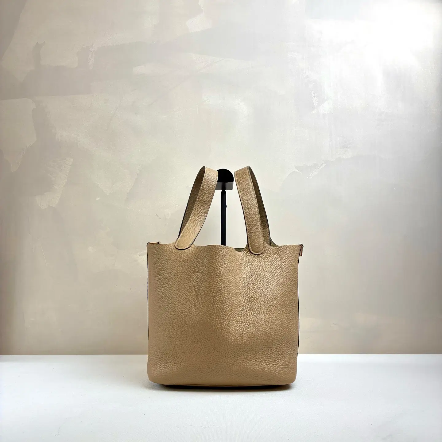 Pre-owned HERMÈS Hermes Picotin 22 Taurillon Clemence 1C Poudre 4B Biscuit