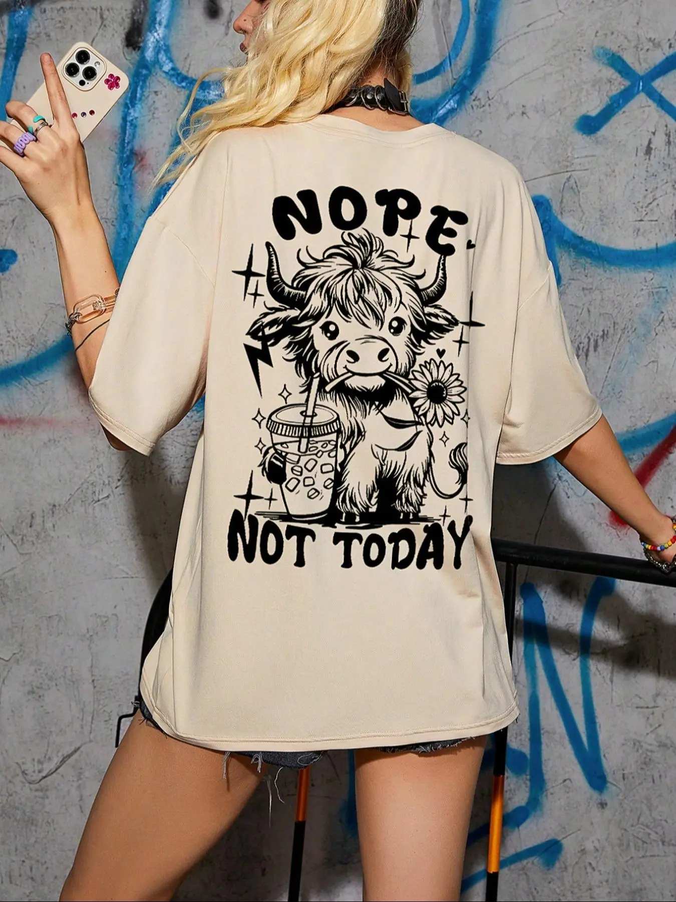 Women's Cartoon Highland Cow & Letter Print Drop Shoulder Tee, Fashion Casual Streetwear Crew Neck T-Shirt for Daily Holiday Vacation Outdoor Wear, Ladies Clothes for Summer
