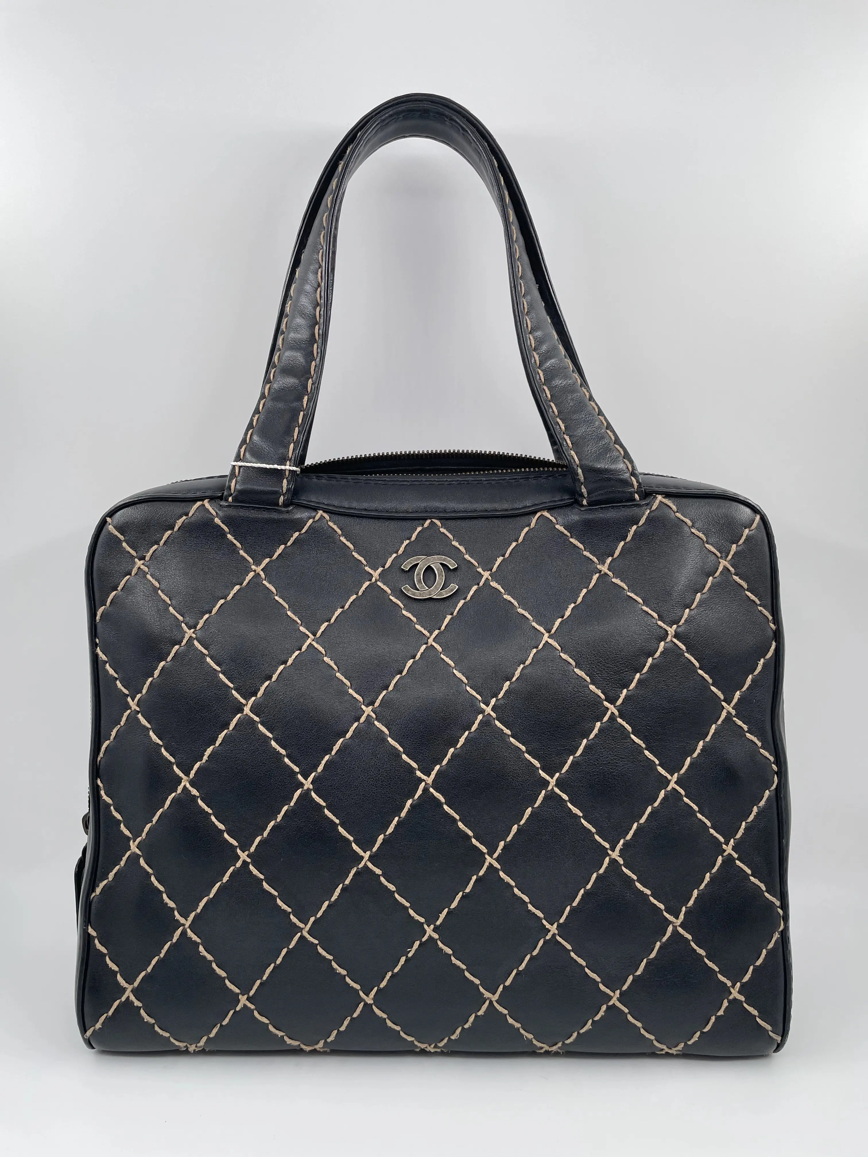 Pre-owned CHANEL LEATHER Messenger Bags BLACK QUILTED WILD STITCHING BOSTON BAG 26 WITH GOLD HARDWARE