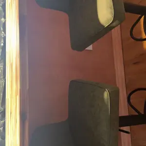 CHAIRUS Adjustable Bar Stool Set of 2,  Modern PU Leather Swivel Counter Stool, Hydraulic Barstools,Ergonomic Stools with Stable Metal Frame Padded,Island Chairs with Back and Footrest for Kitchen Island,Living Room,Pub,Coffee, Green