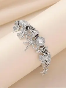 Multiple fashionable and trendy bracelets to choose from, charming bracelets, suitable for daily wear, vacation and dating occasions, and also a surprising and exquisite small gift, Elegant Jewelry Bracelet