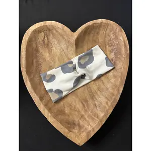 Large print leopard knit headband
