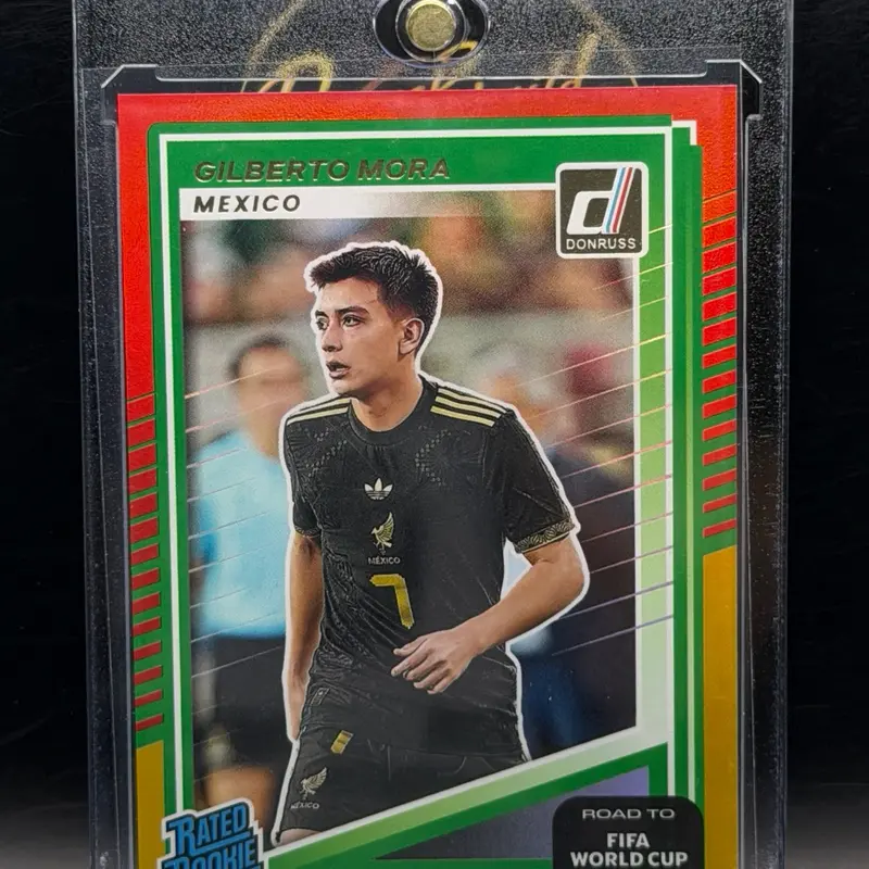 Gilberto Mora 25-26 Panini Donruss Road to FFIFA World Cup '26 Rated Rookie Red/Gold SP