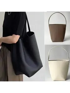 Water Bucket Bag Large Capacity Shoulder Bag for Women, Commuter Versatile High-End Tote Bag, Stylish and Durable Handbag