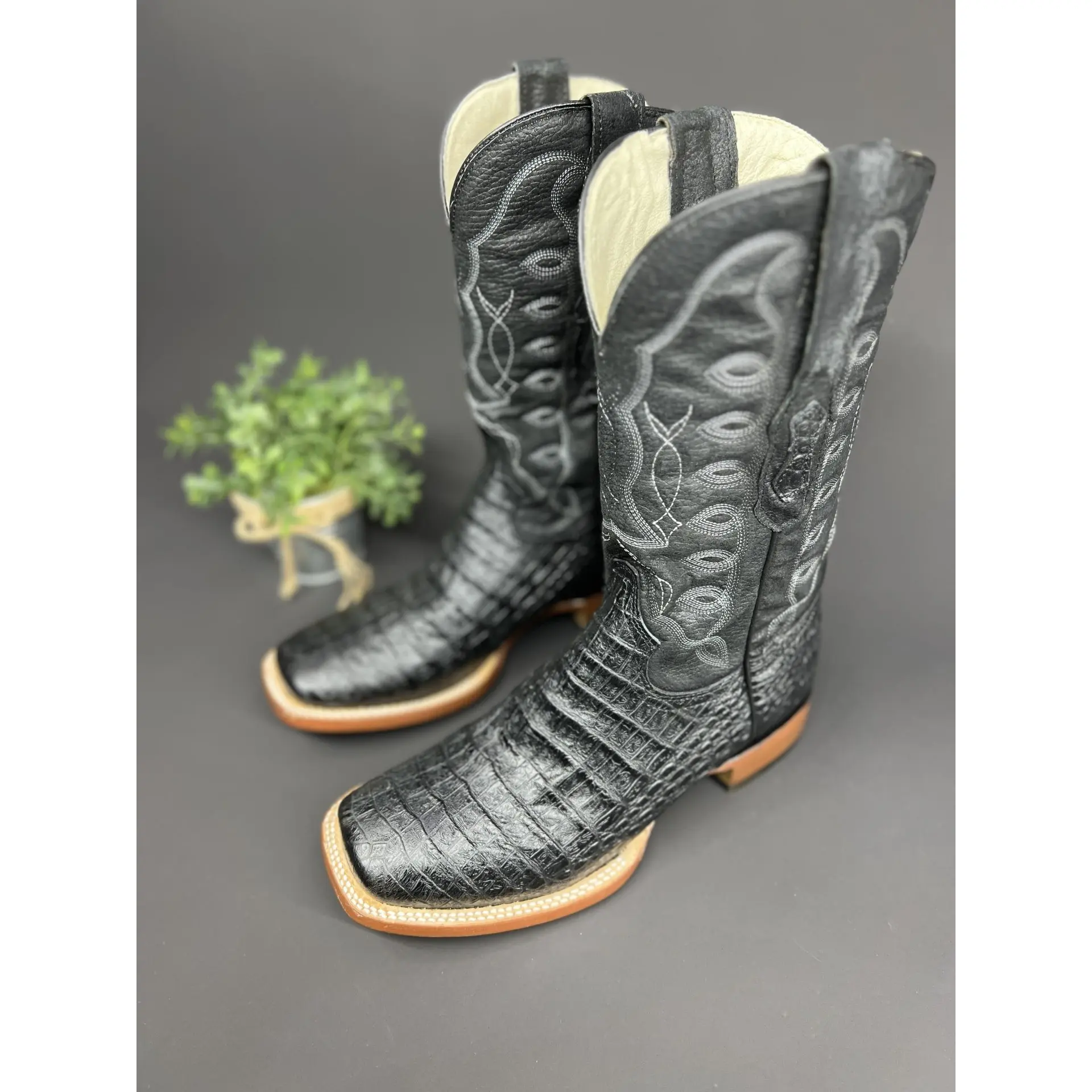 Men Cowboy Print Coco Belly Black