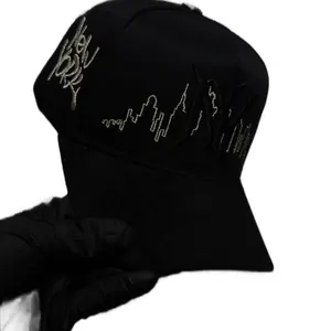 Gorra De Libertad ciudad, (PARA NIÑOS) Color negro bordado