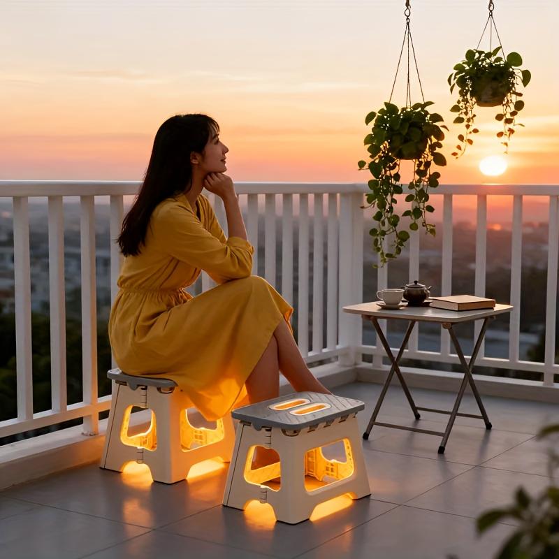 Lightweight Folding Camping Stool with Handle Supports for Hiking, Camping, Kitchen Bathroom Plastic Thickened Folding Chair, Portable Outdoor Camping, Beach, Family