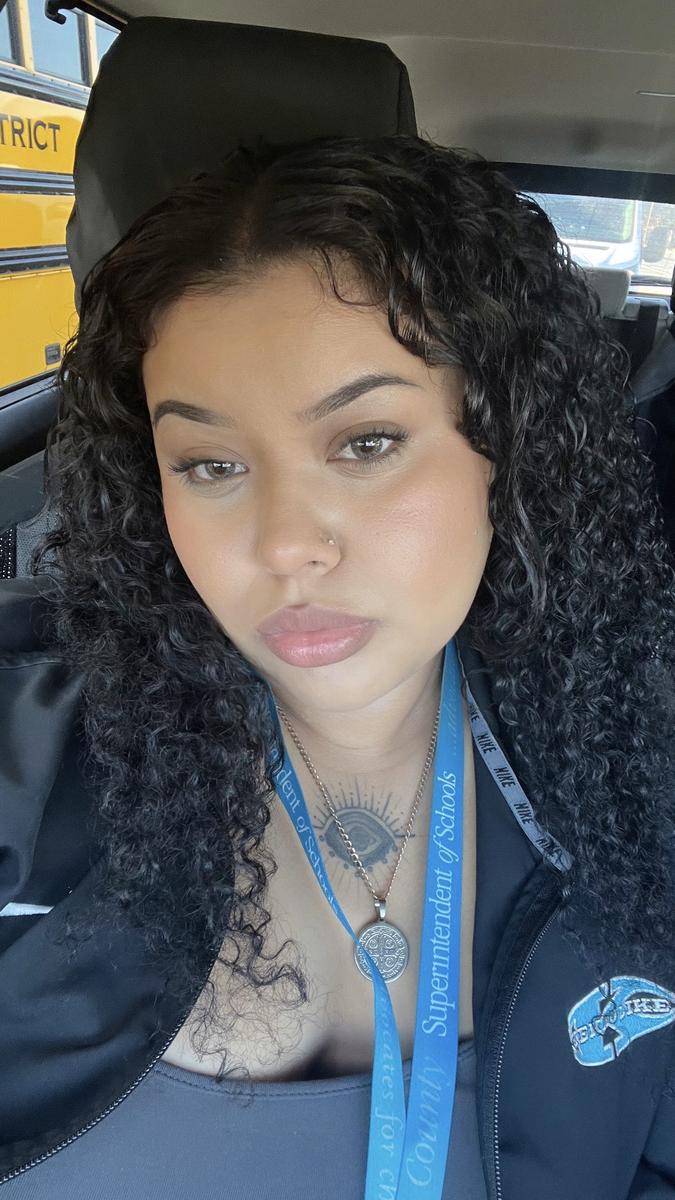 Item: Curly, 24 Inch