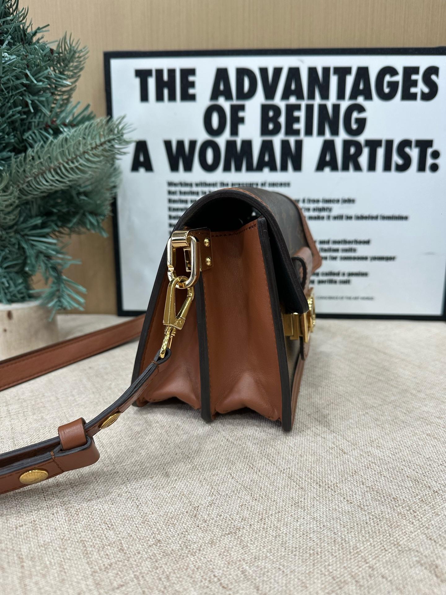 Pre-owned Louis Vuitton Dauphine Small with Patch – Chip Version – Size 20cm x 15cm x 9cm Pre-owned Louis Vuitton Dauphine Small with Patch – Chip Version – Size 20cm x 15cm x 9cm