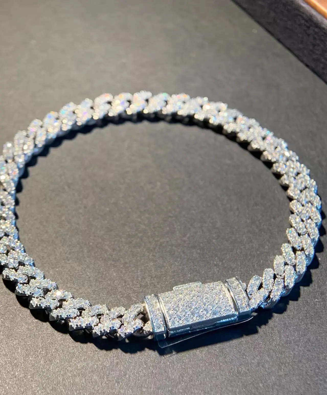 live auction exclusive link-Classic Cuban link chain for men-02