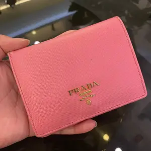 Pre-owned PRADA ROSE PINK WALLET