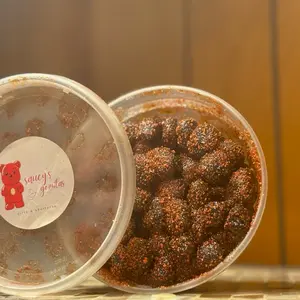 Strawberry MOONROCK GUSHEEZE by Saucys Gomitas Snack Gummies