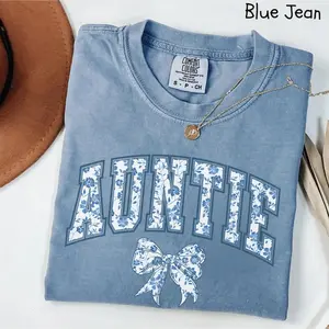 Comfort Colors Auntie Shirt, Cute Floral Auntie Graphic Tees, New Aunt Gift, Pregnancy Announcement Shirt, Pregnancy Reveal To Aunt Outfit For Women