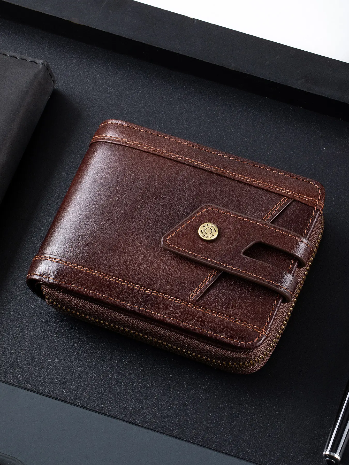 SCHLATUM Grain Cowhide RFID Blocking Genuine Leather Horizontal Zipper, Retro and High End Men's Short Style Travel Leather Bifold Wallet, Genuine Leather Wallets