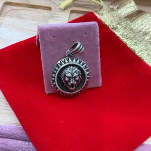 .925 silver dije de León