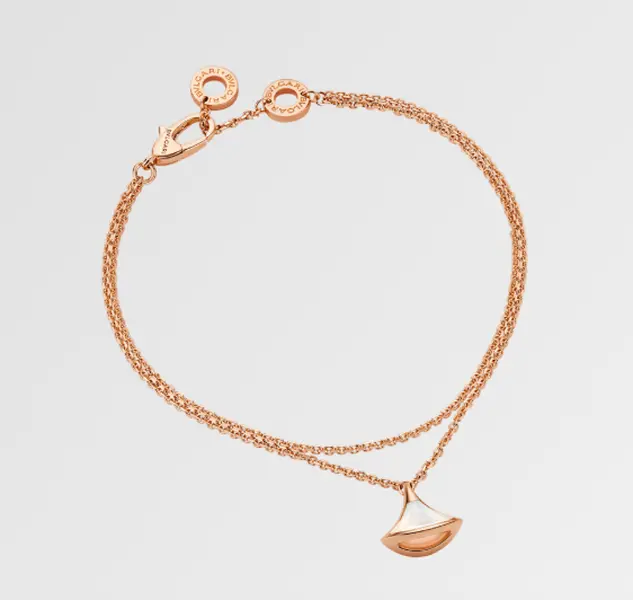 Pre-owned Bvlgari Divas’ Dream bracelet Rose Gold, white Mother of Pearl, Non Full Set Exquisite Trendy Bracelet High Quality Bracelet