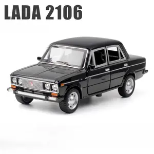 1/24 LADA 2106 Diecast Alloy Car Model Toy Metal Body Door Can Opened Toy Car Pull Back Sound Light Rubber Tire Vehicle Boy Gift