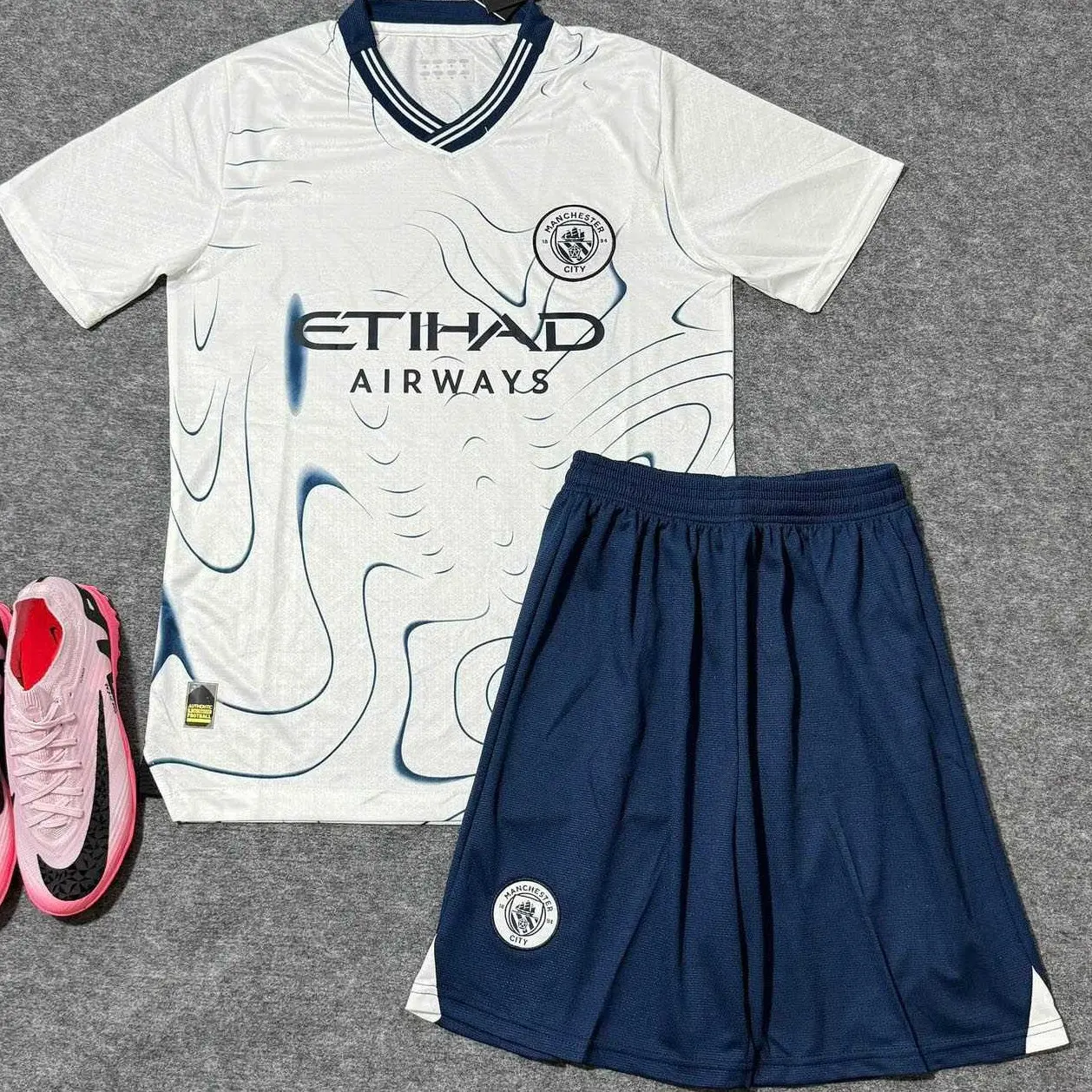 Manchester City 2024-2025 home kit