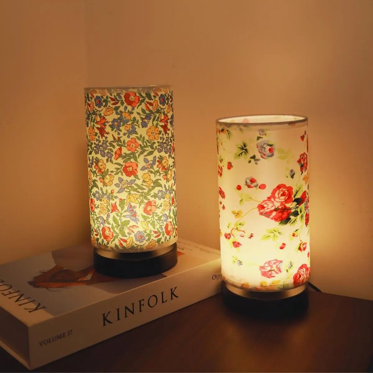 Floral Pattern LED Table Lamp, USB Rechargeable LED Night Light, Decorative Light for Home Living Room Bedroom, Home Decor