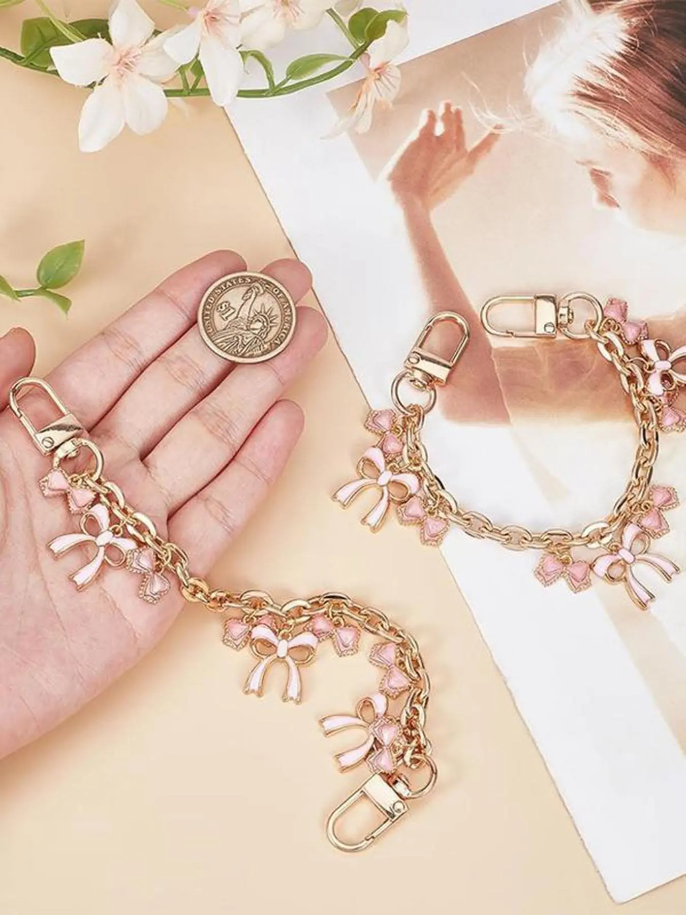 Sweet bag pendant  pink bow decoration metal chain pendant, small and exquisite cute multi-pendant  keychain chain, Key Charms, niche design fashionable and versatile bag accessory chain exquisite gift small item, Bag Charm Keychain